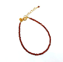 Load image into Gallery viewer, Bracelet ByKila with garnet and gold-plated sterling silver beads (925)
