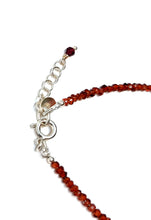 Load image into Gallery viewer, Bracelet ByKila with garnet and gold-plated sterling silver beads (925)
