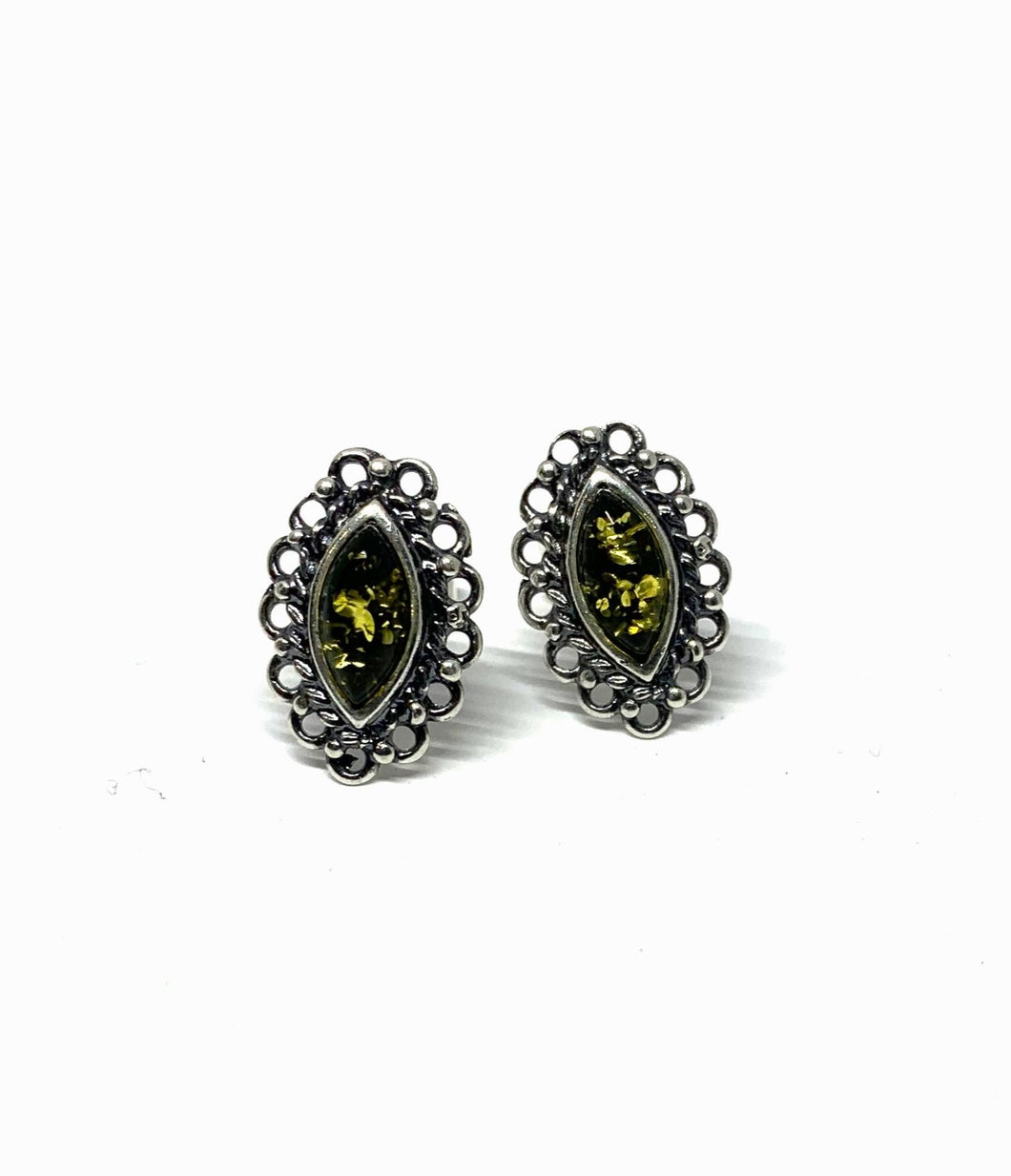 <transcy>Amber ear studs 10 mm with twisted edge (925)</transcy>